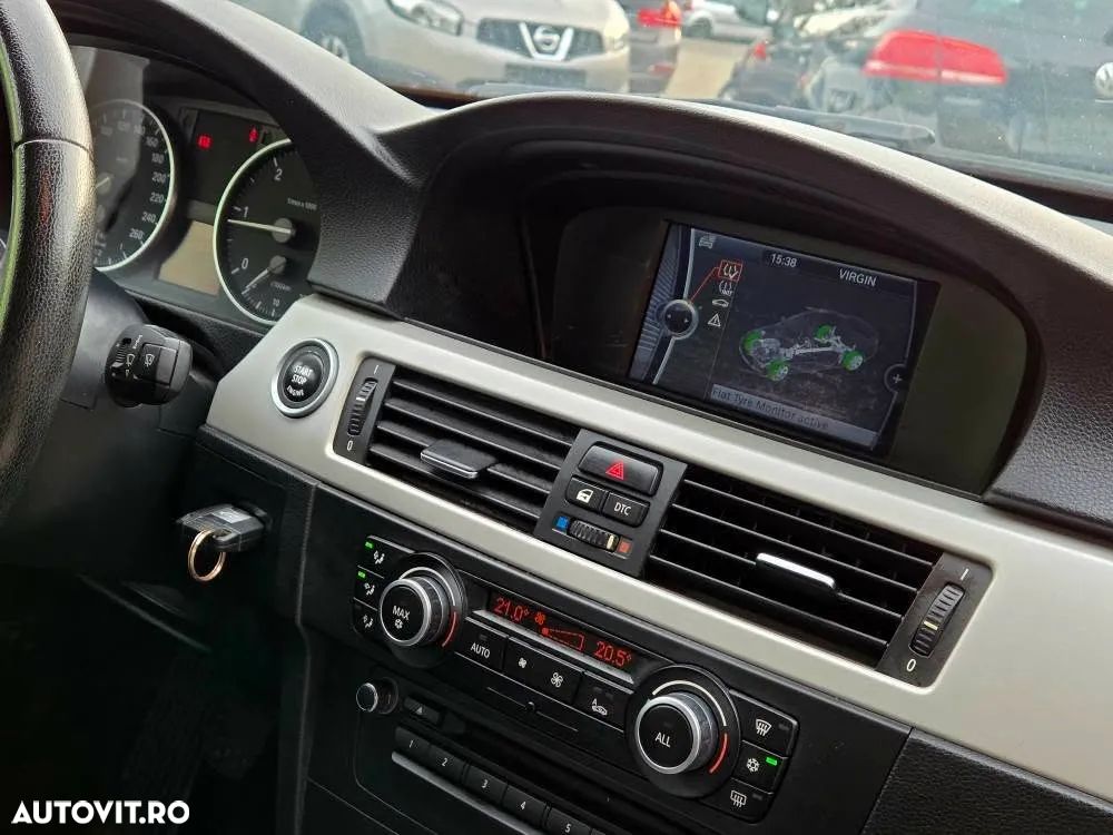 BMW Seria 3 318d Blue Performance - 23