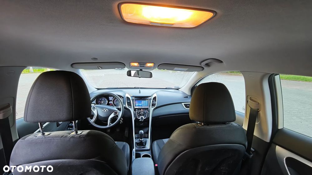 Hyundai i30 1.6 CRDi BlueDrive Comfort - 13