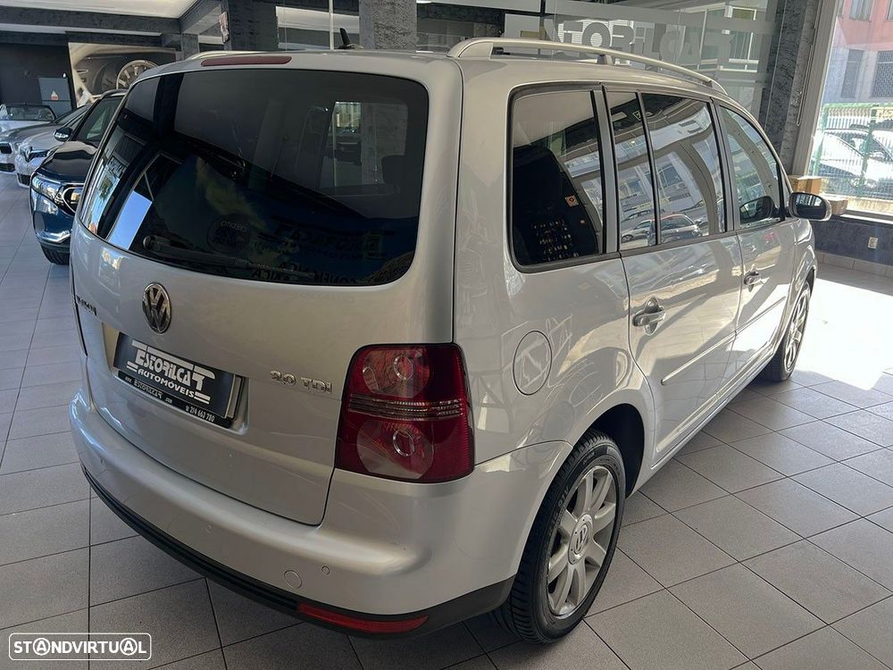 VW Touran 2.0 TDI Highline 7L - 5
