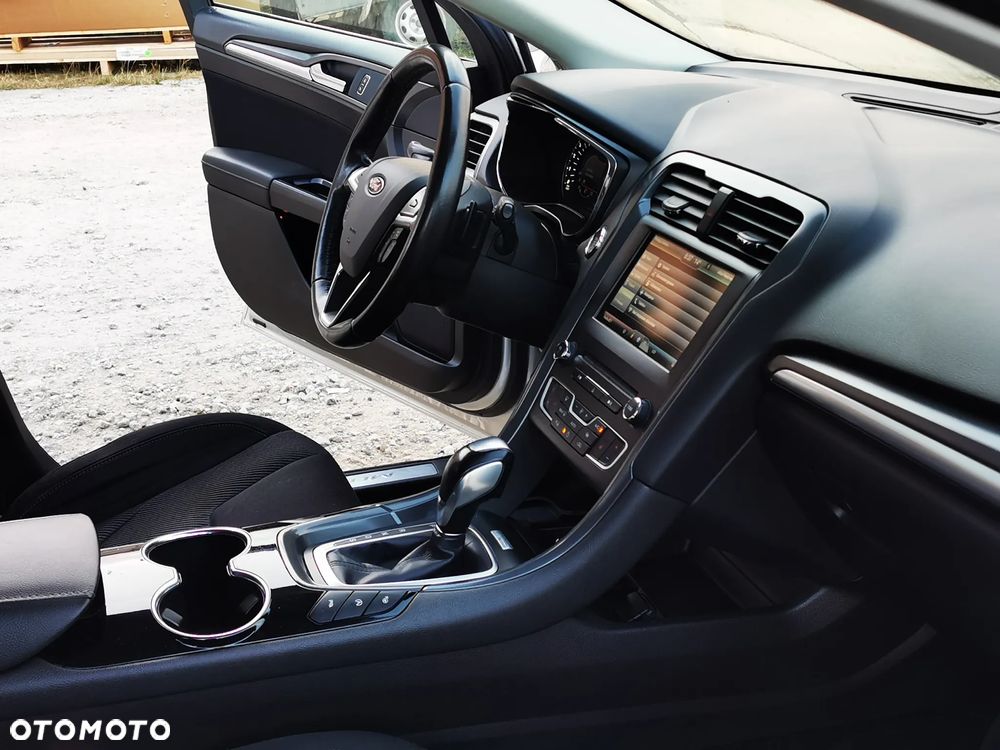 Ford Mondeo Turnier 2.0 TDCi Start-Stopp PowerShift-Aut Titanium - 14