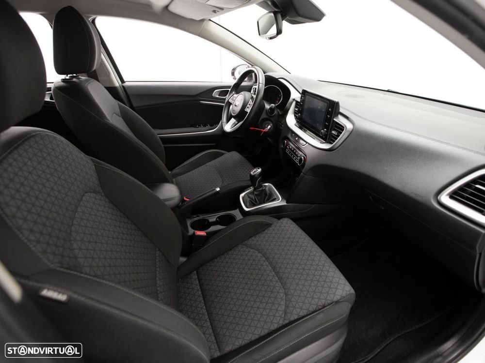 Kia Ceed 1.0 T-GDI Urban - 8