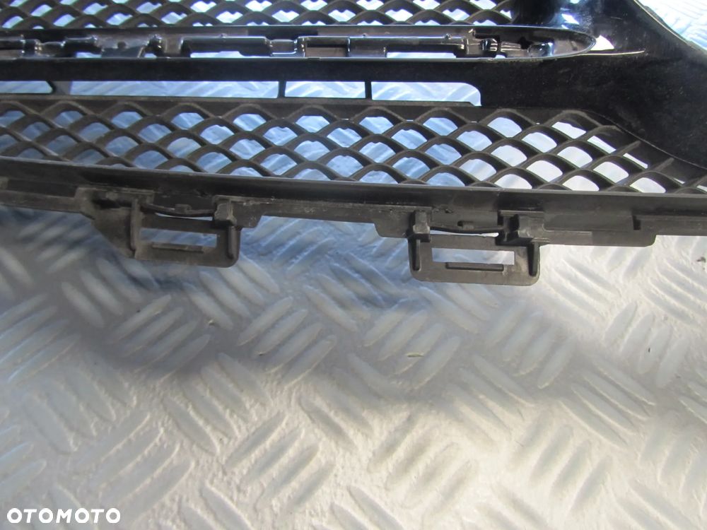 atrapa 2138880223 - 6