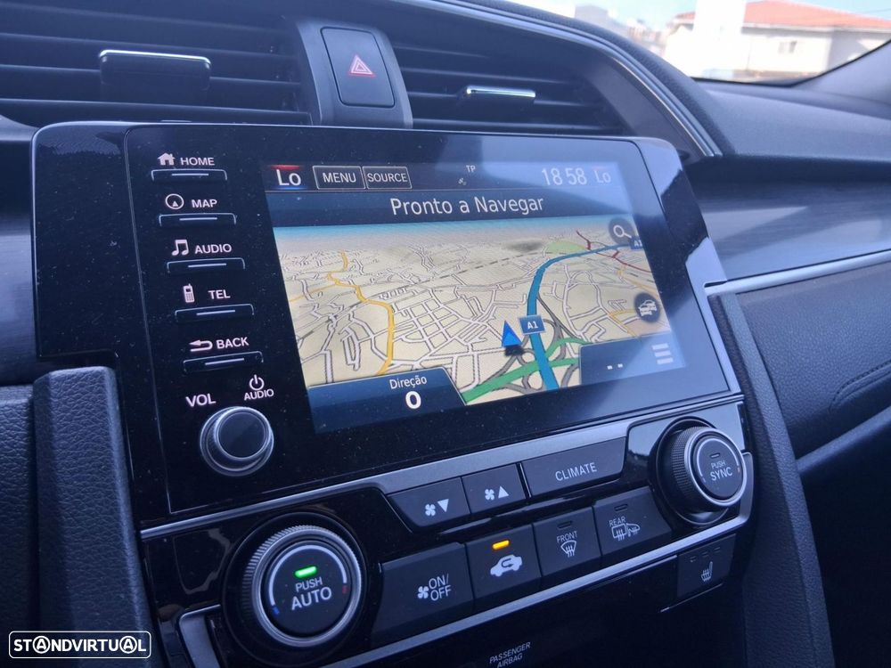 Honda Civic 1.0 i-VTEC Executive - 11