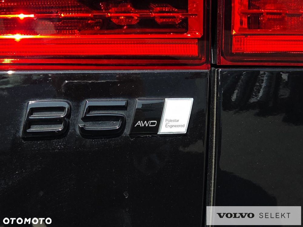 Volvo XC 60 B5 B AWD Ultra Black Edition - 34