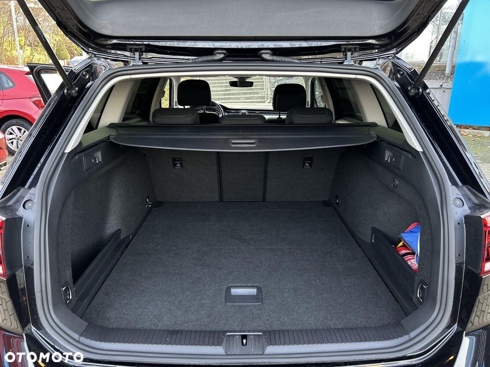 Volkswagen Passat Variant - 27