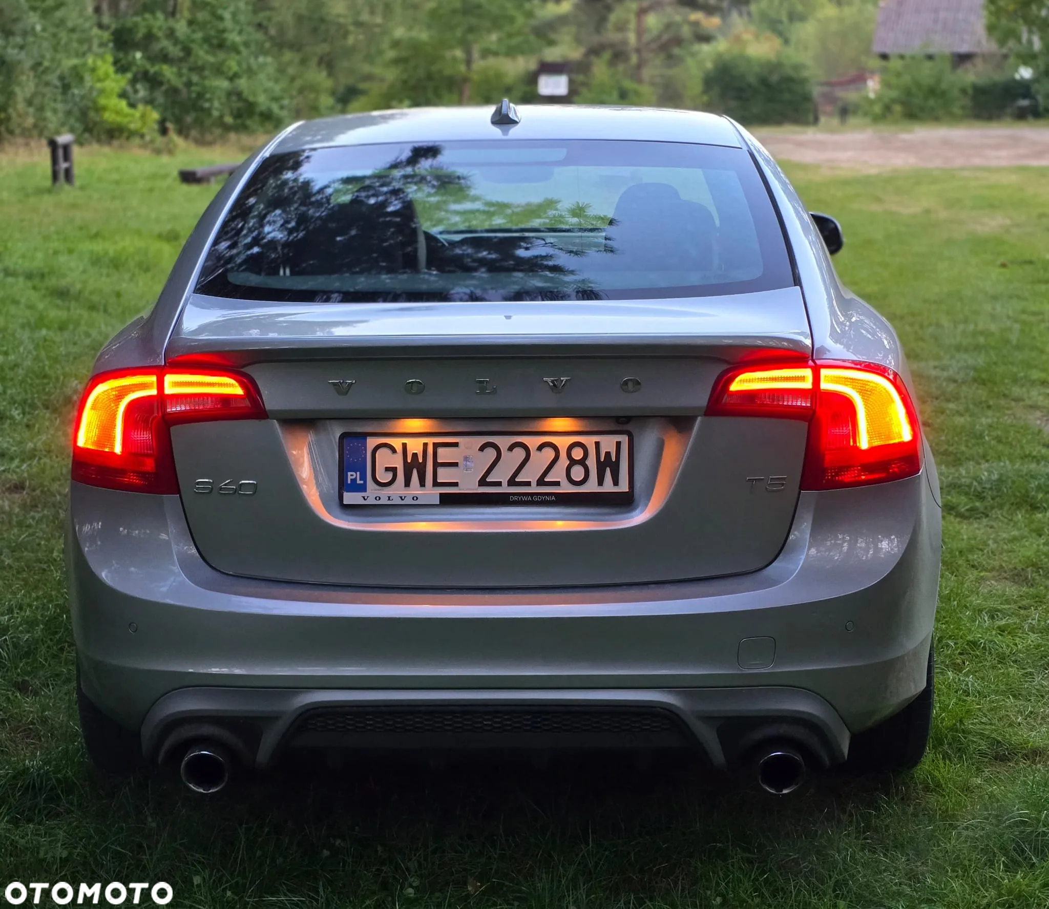 Volvo S60 T5 Drive-E R-Design Summum - 4