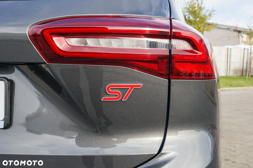 Ford Focus 2.3 EcoBoost ST X - 5