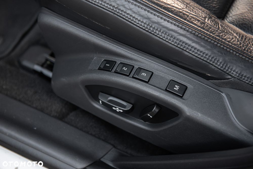 Volvo V60 D3 Geartronic Summum - 17