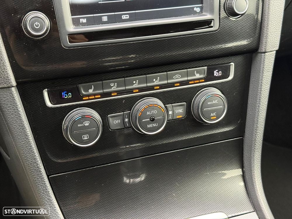 VW Golf 2.0 TDi GTD DSG - 22