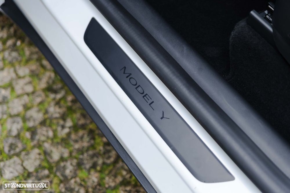 Tesla Model Y Long Range Tração Integral - 8