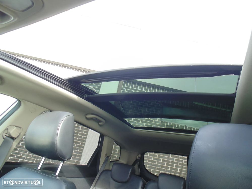 Kia Carens 1.7 CRDi ISG TX - 34