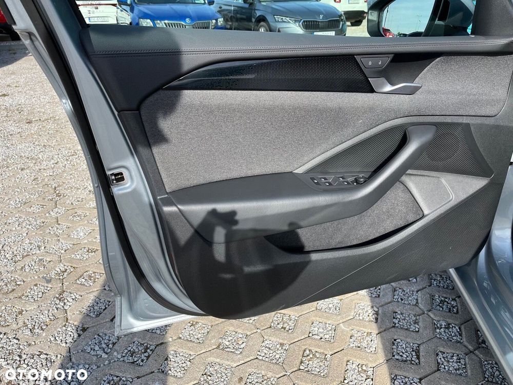 Volkswagen Passat 1.5 TSI ACT mHEV Style DSG - 11
