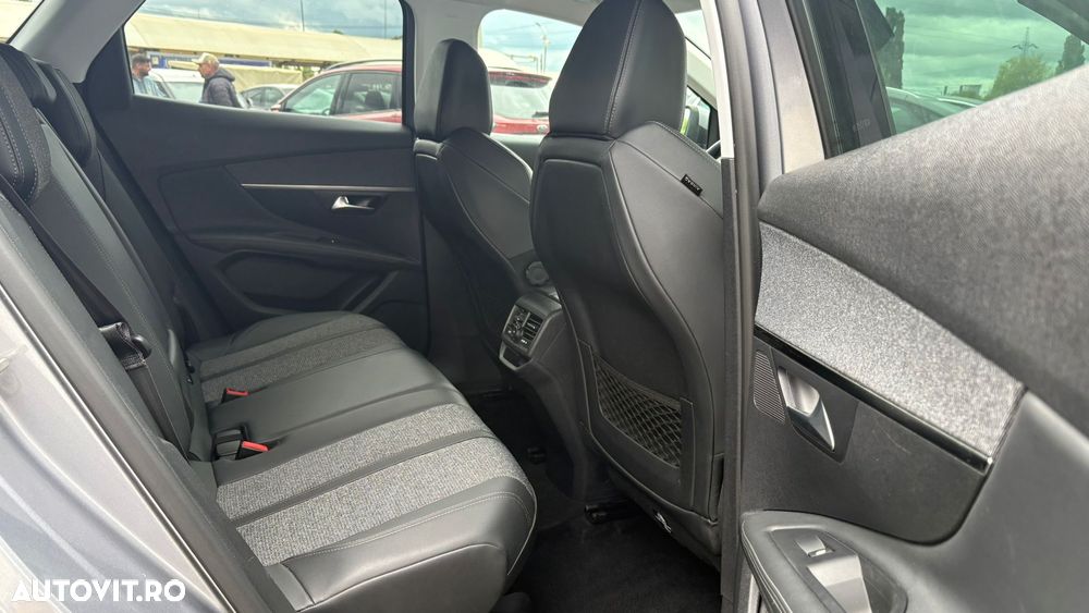 Peugeot 3008 - 25