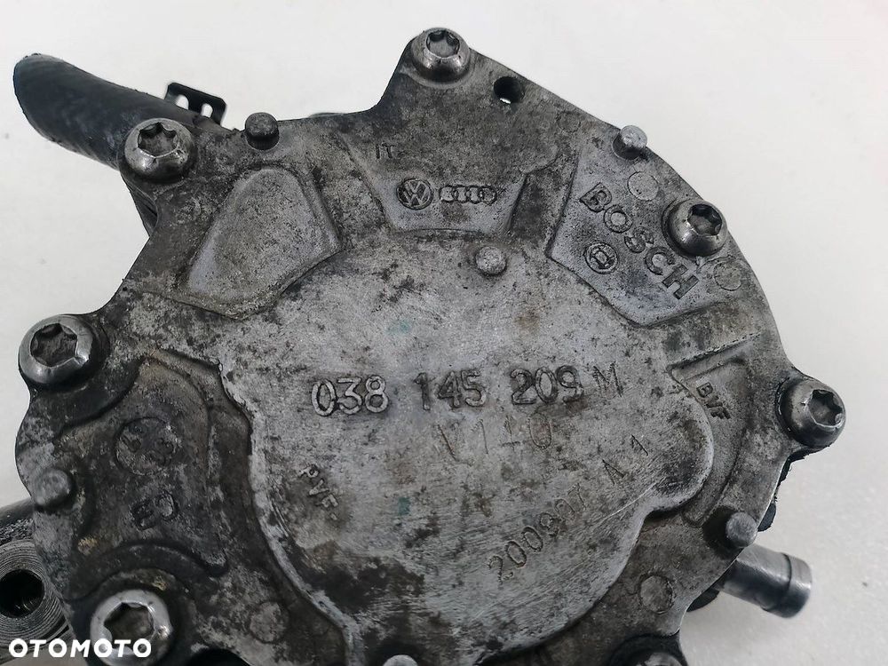 POMPA VACUM VW GOLF V 2.0 TDI KOMBI 038145209M - 2