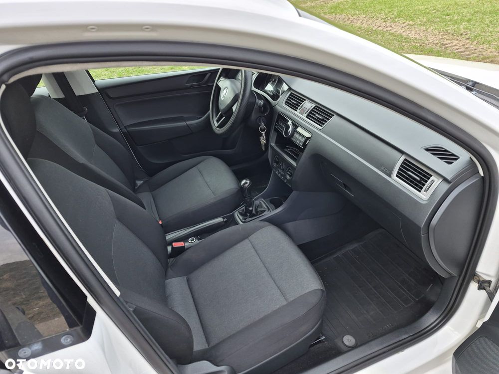 Skoda RAPID 1.2 TSI Active - 7