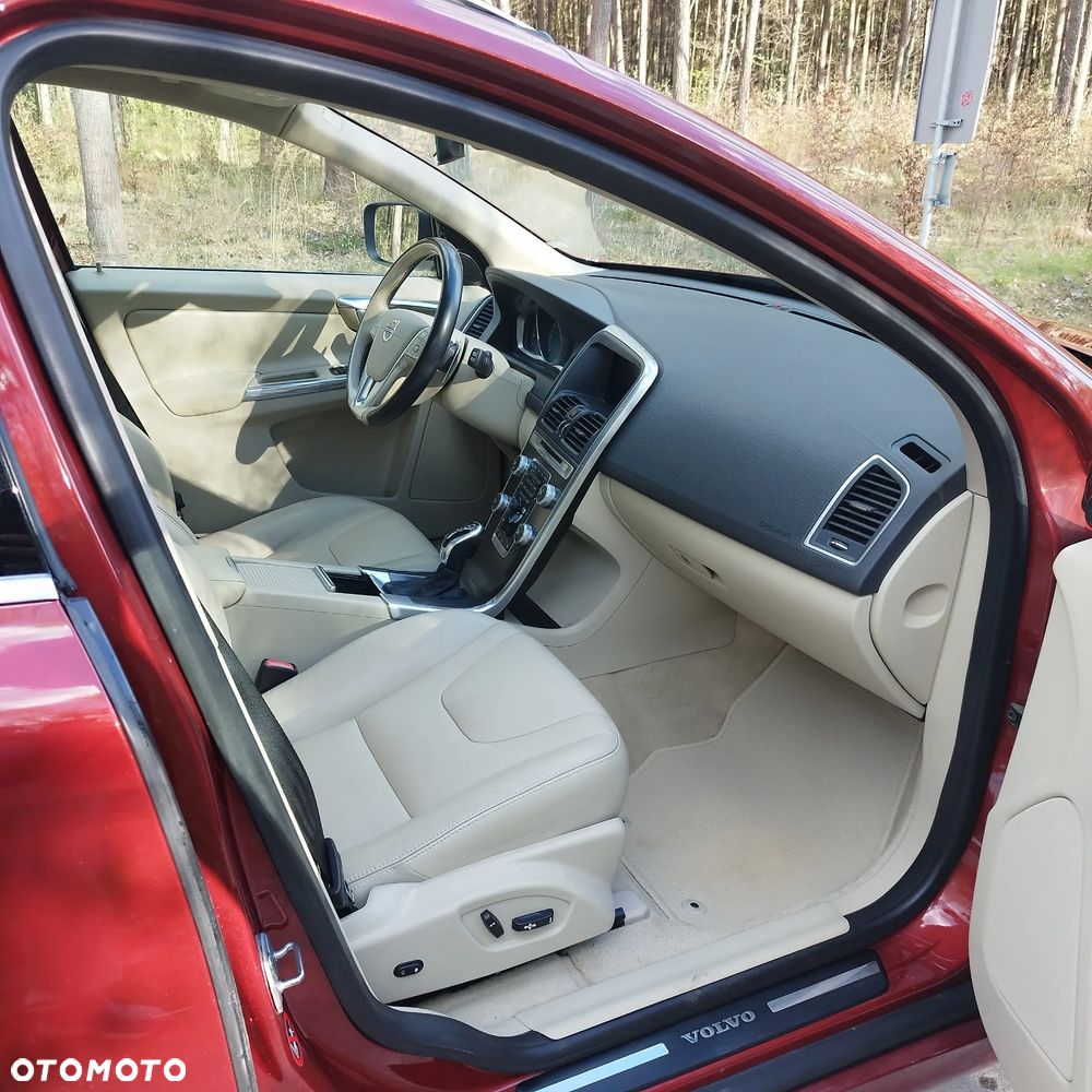 Volvo XC 60 T6 Drive-E Momentum - 8