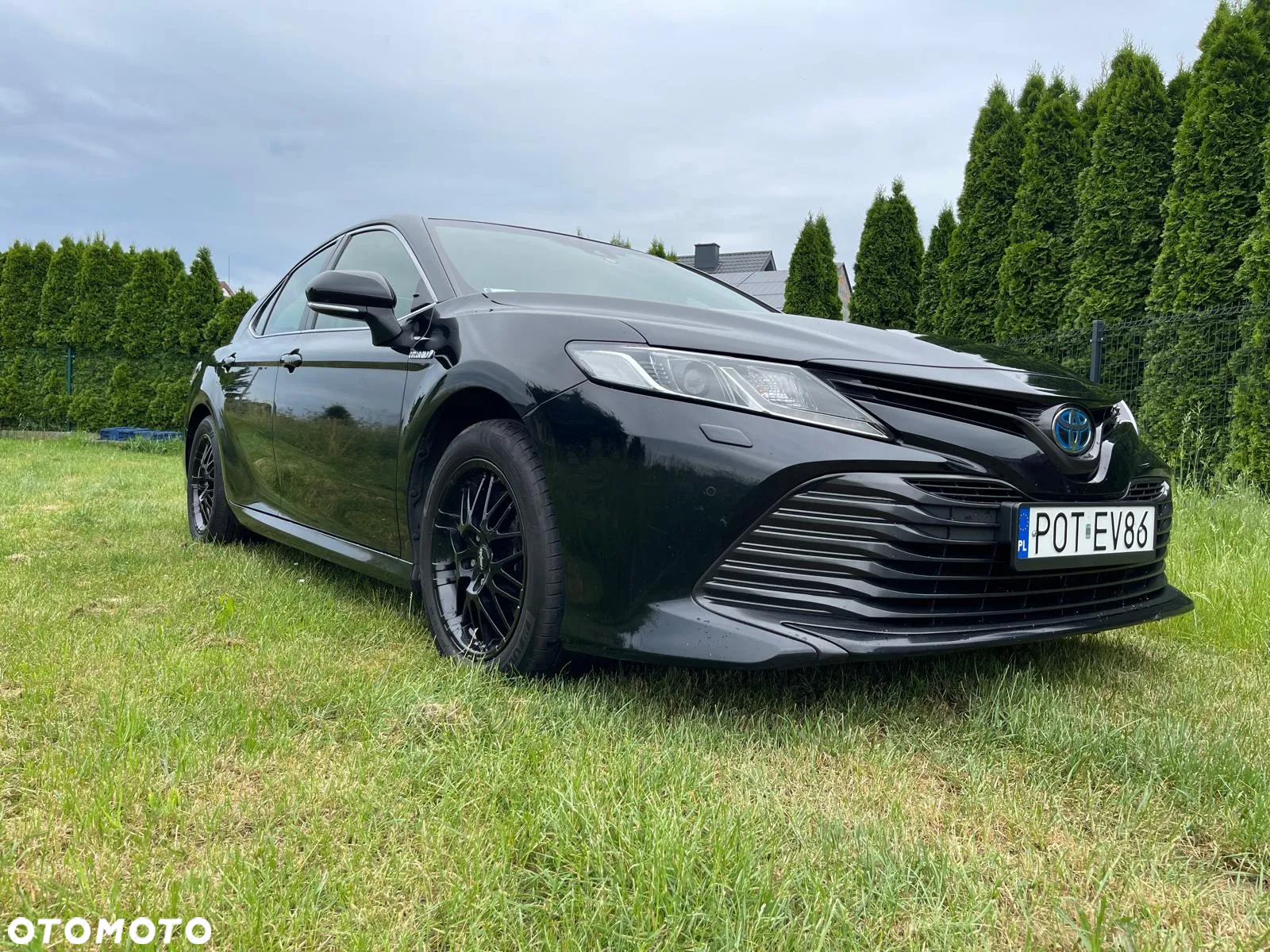 Toyota Camry 2.5 Hybrid Comfort CVT - 2
