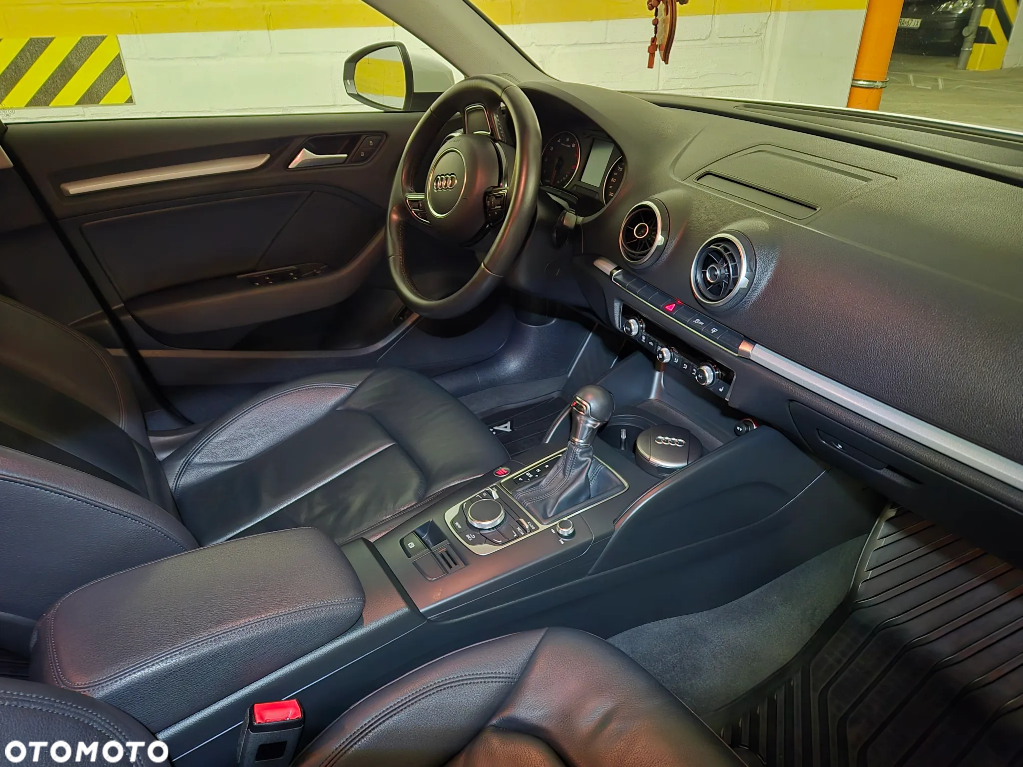 Audi A3 1.8 TFSI Ambiente S tronic - 13