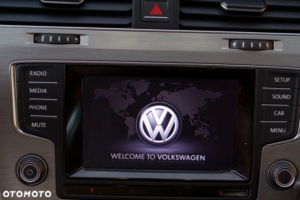 Volkswagen Golf - 18