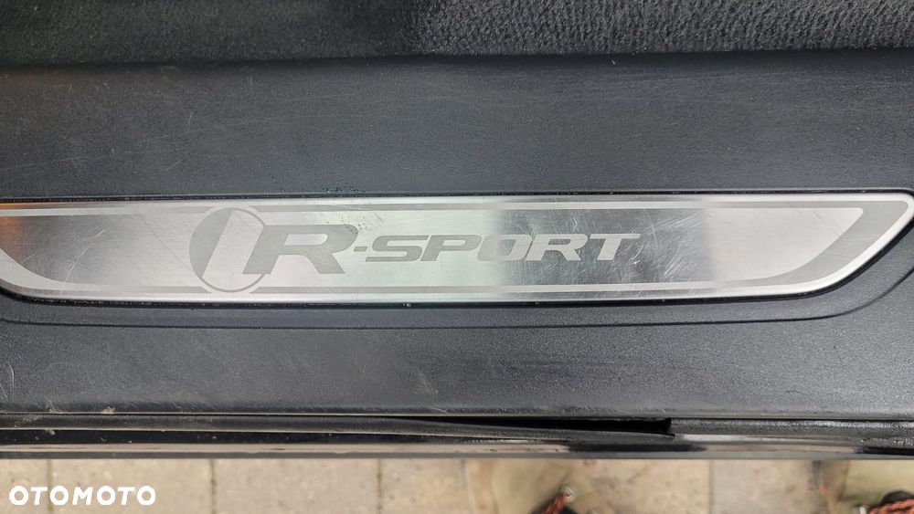 Jaguar F-Pace 20d AWD R-Sport - 24