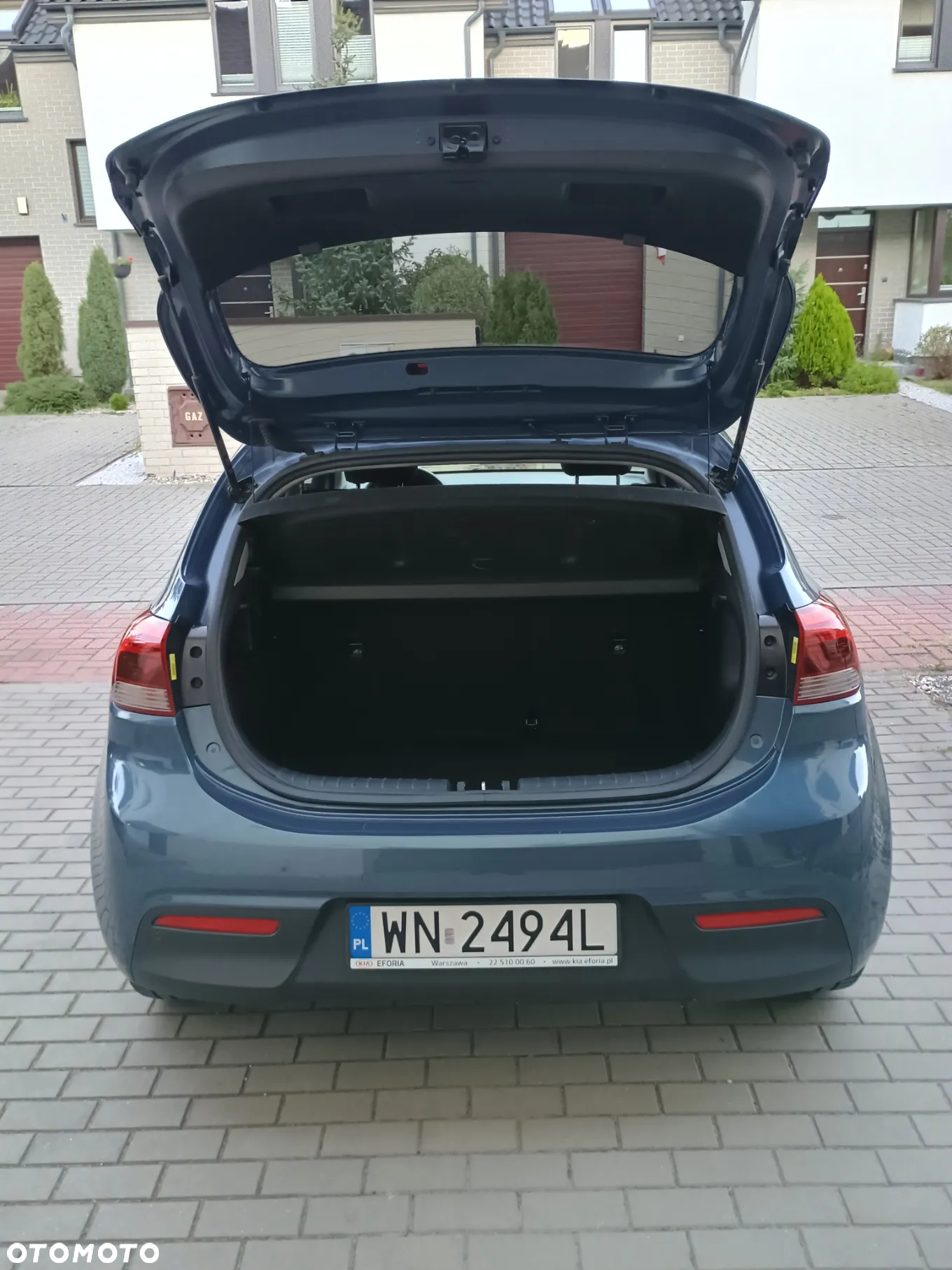 Kia Rio 1.2 L - 4