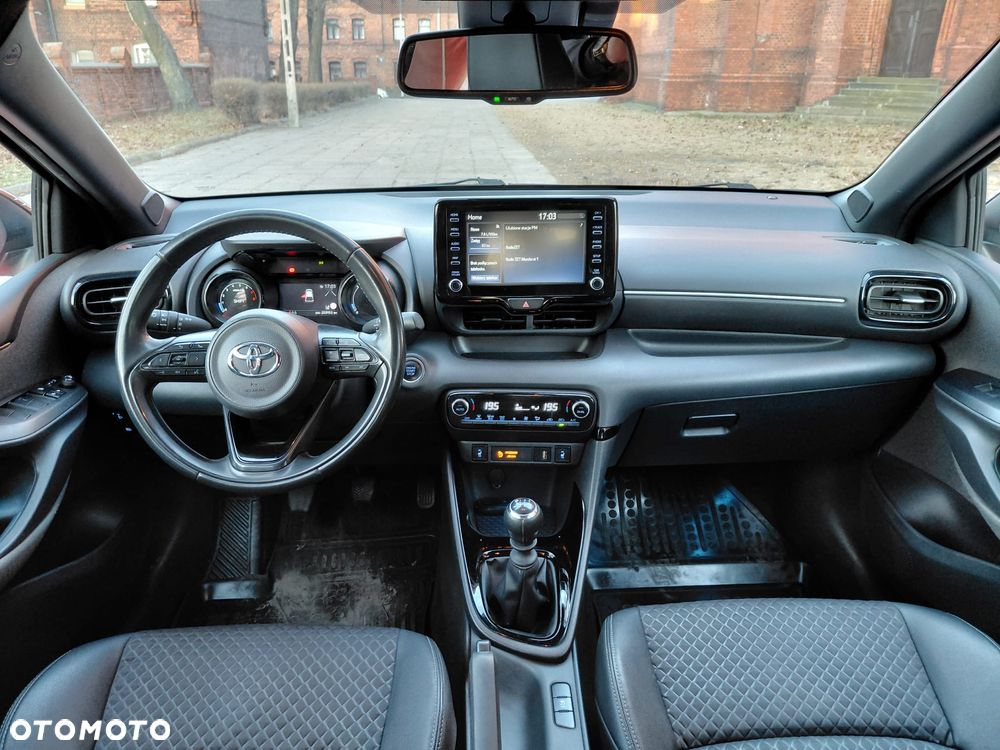 Toyota Yaris 1.5 Style - 10