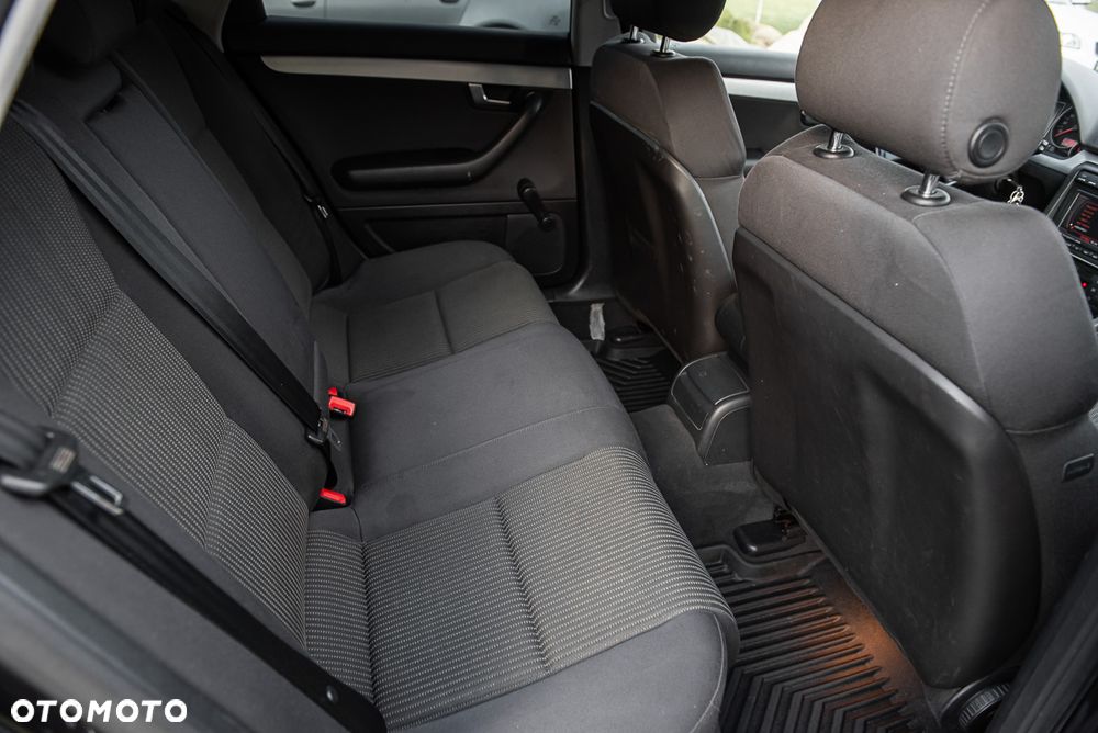 Audi A4 Avant 2.0 TDI DPF - 19