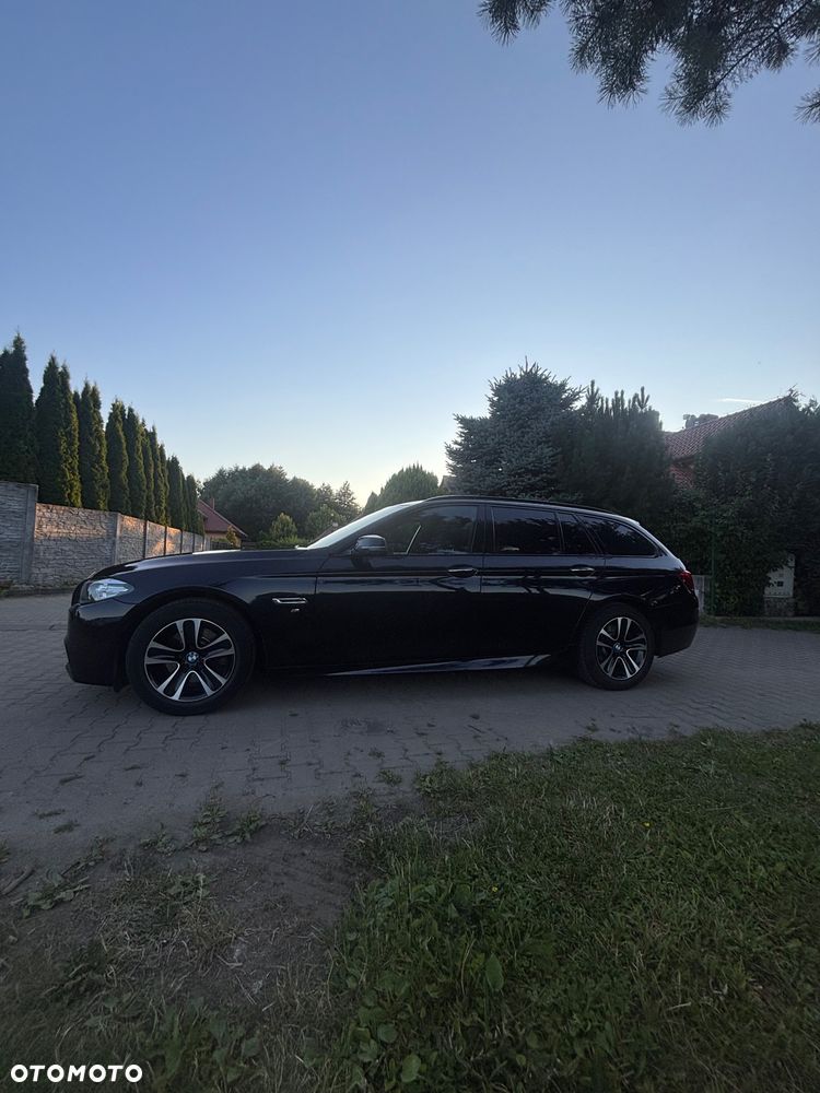 BMW Seria 5 520d Luxury Line - 9