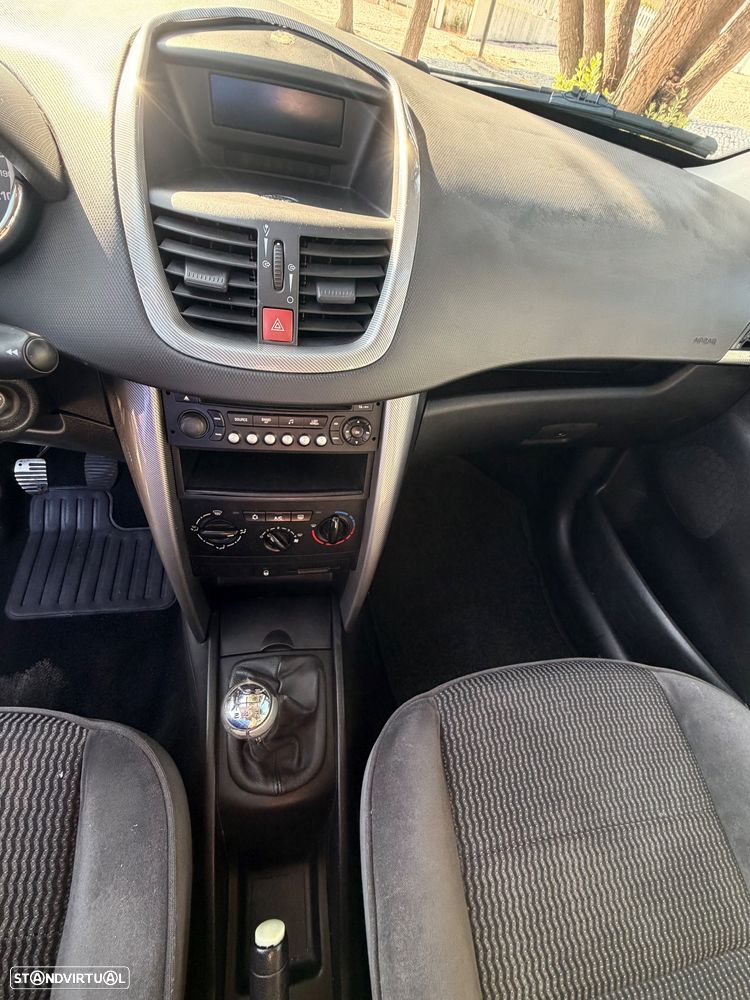 Peugeot 207 1.4 HDi Sport - 17
