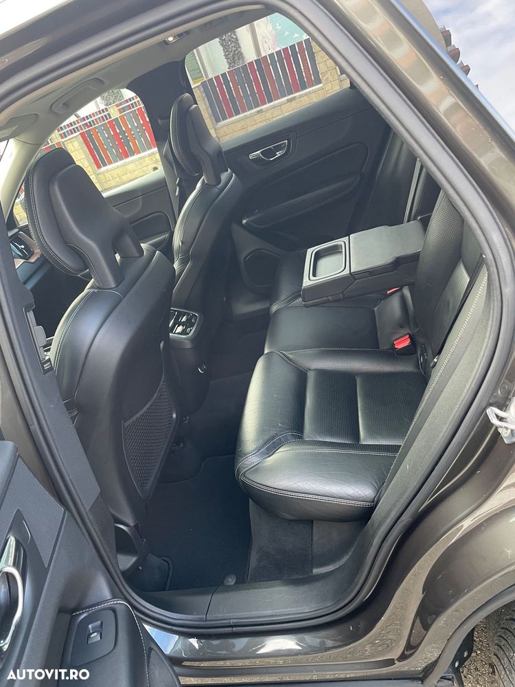 Volvo XC 60 D5 AWD Geartronic Inscription - 16