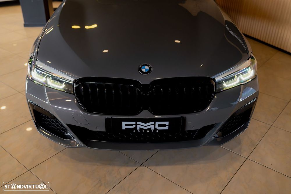 BMW 520 e Pack M - 13