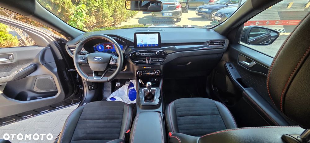 Ford Kuga 2.0 TDCi 4x4 ST-Line - 34