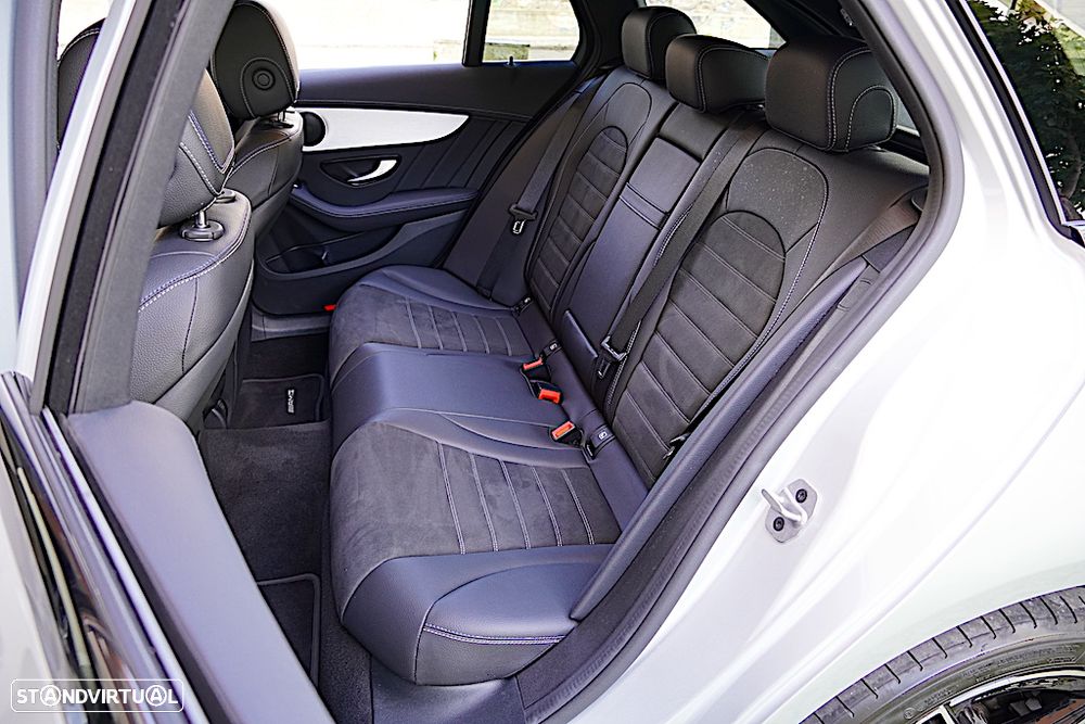 Mercedes-Benz C 300 de AMG Line - 21