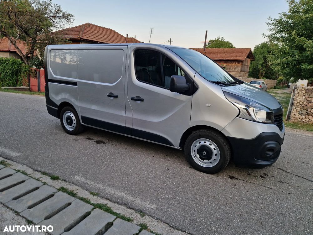 Renault Trafic - 16