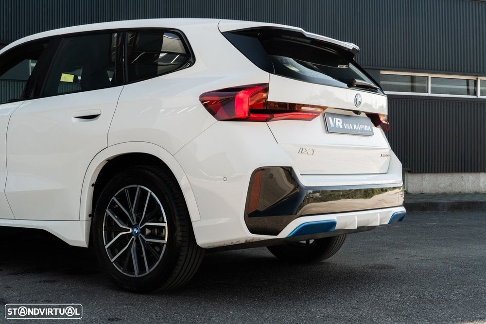 BMW iX1 xDrive30 Pack Desportivo M - 36