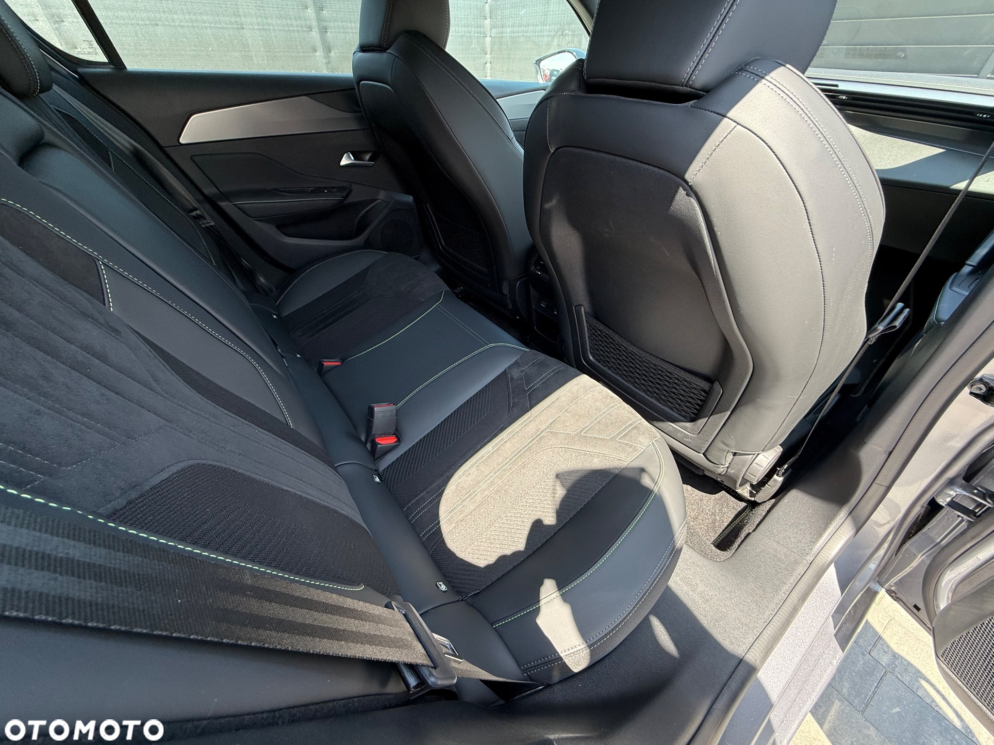 Peugeot 308 PureTech 130 EAT8 GT - 19