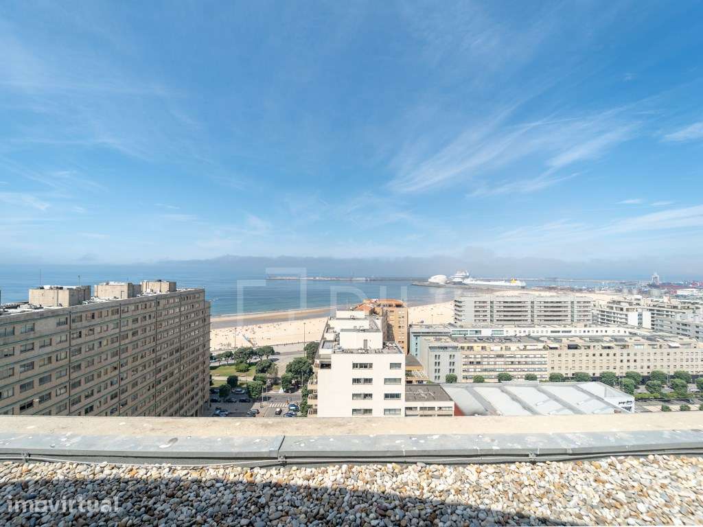 Apartamento T4 vista mar, com 4 lugares garagem Matosinhos Sul - Grande imagem: 2/38