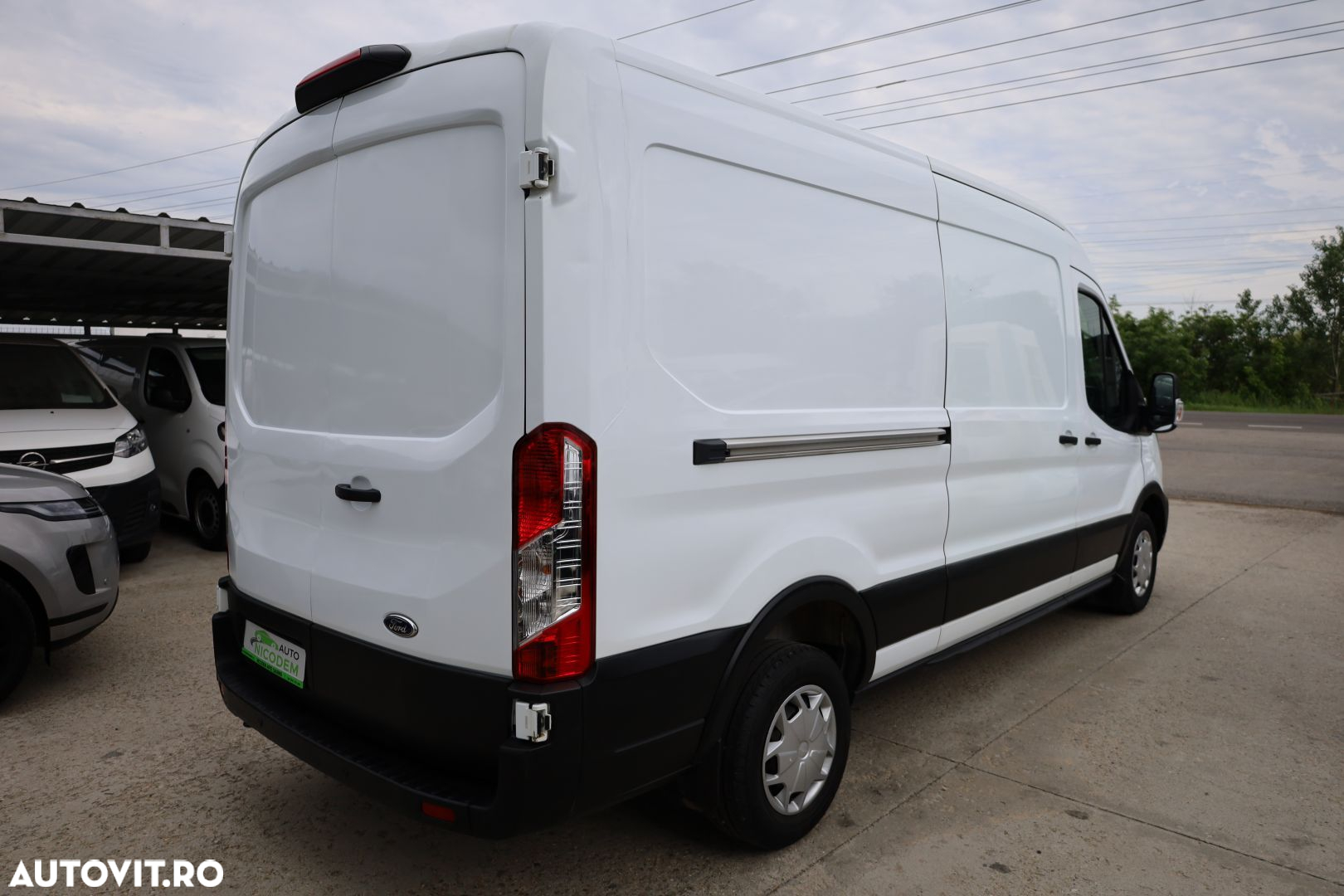 Ford Transit L3H2  2.0 130cp - 6