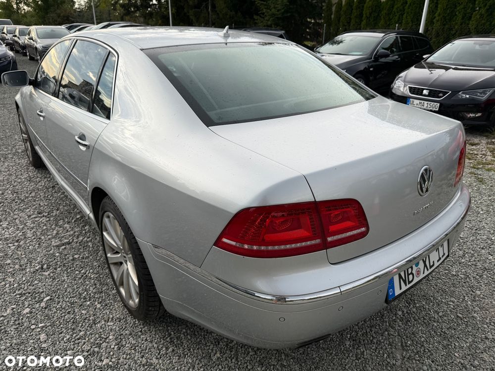 Volkswagen Phaeton 4.2 V8 4MOTION Automatik (5 Sitzer) - 13