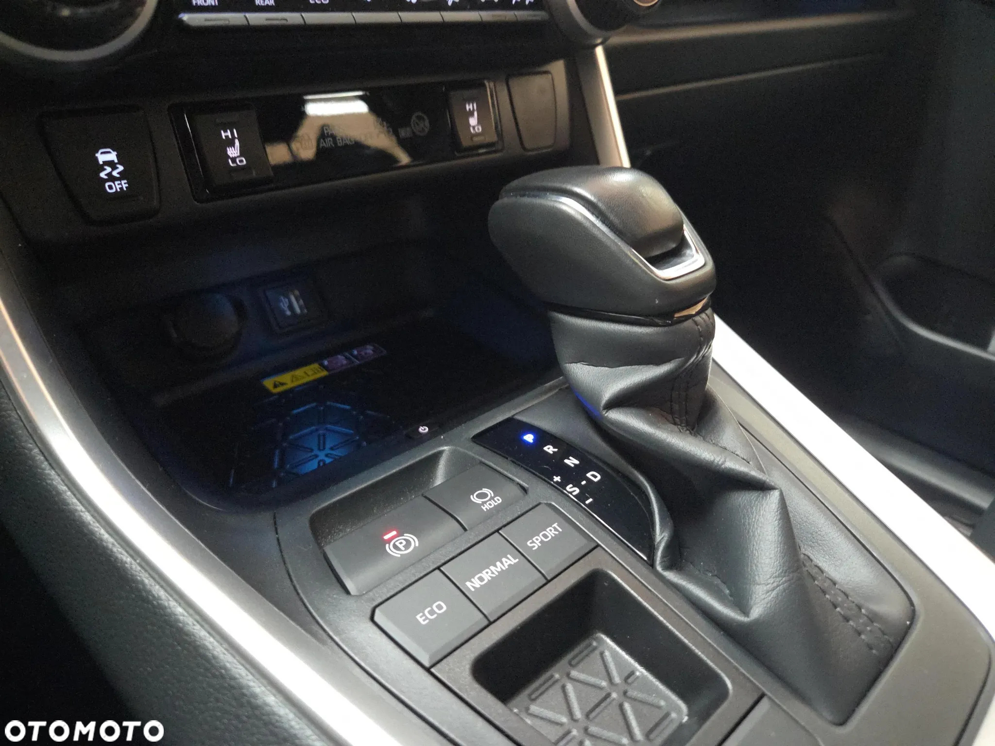 Toyota RAV4 2.5 Hybrid Selection 4x2 - 23