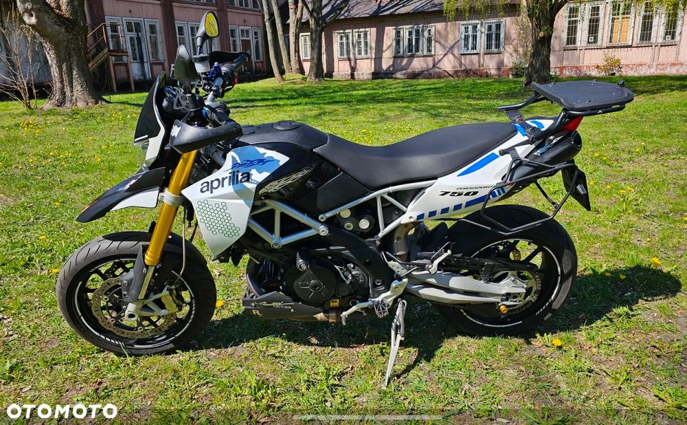 Aprilia Dorsoduro - 1