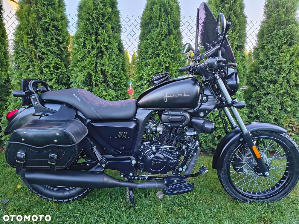 Junak M12