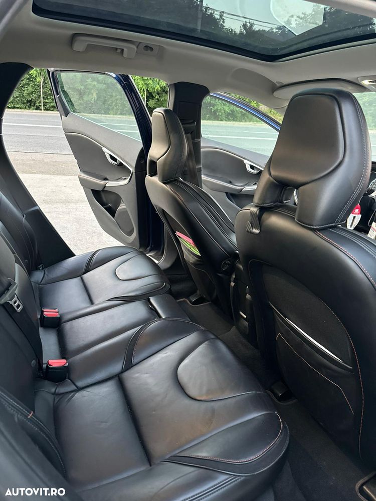 Volvo V40 D2 Momentum - 9