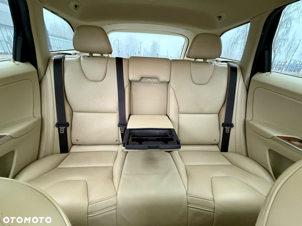Volvo XC 60 D4 Geartronic Inscription - 22