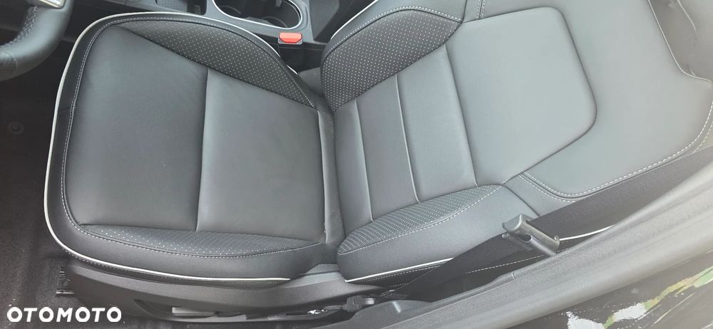 Mitsubishi Grandis - 31