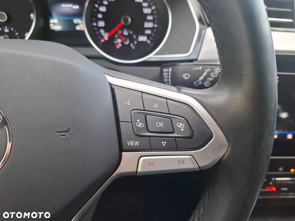 Volkswagen Passat 2.0 TDI SCR Elegance - 22