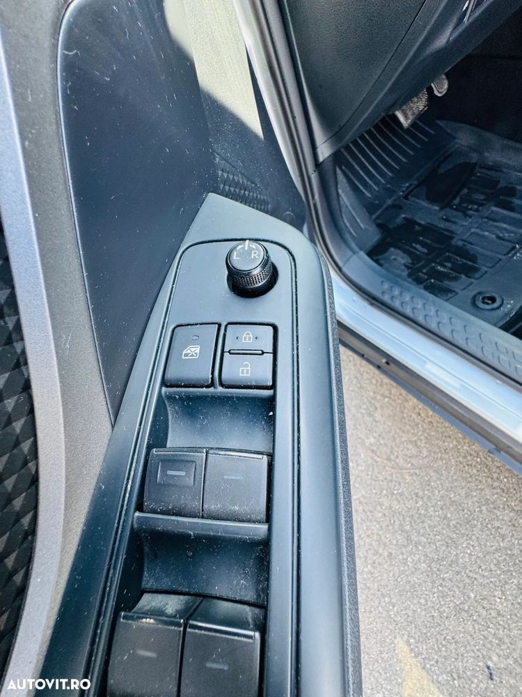 Toyota C-HR 1.8 HSD 122 CP 4x2 CVT C-enter - 13