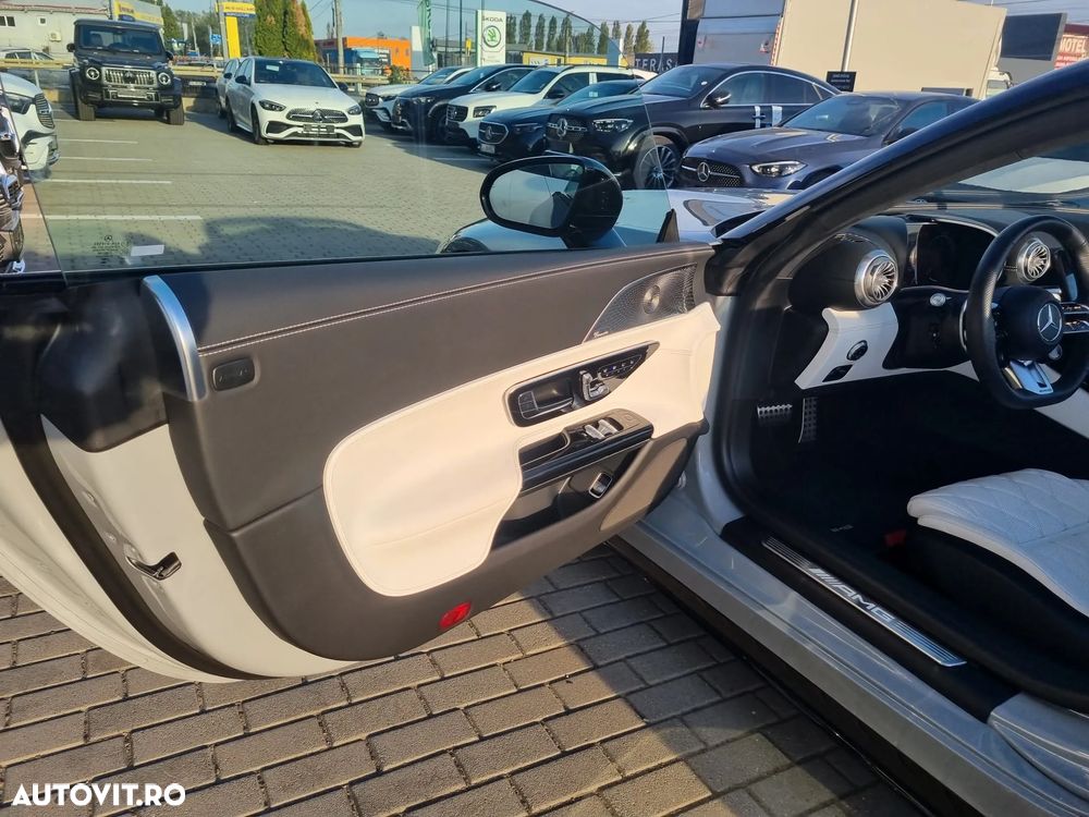 Mercedes-Benz SL 55 AMG 4Matic+ - 30