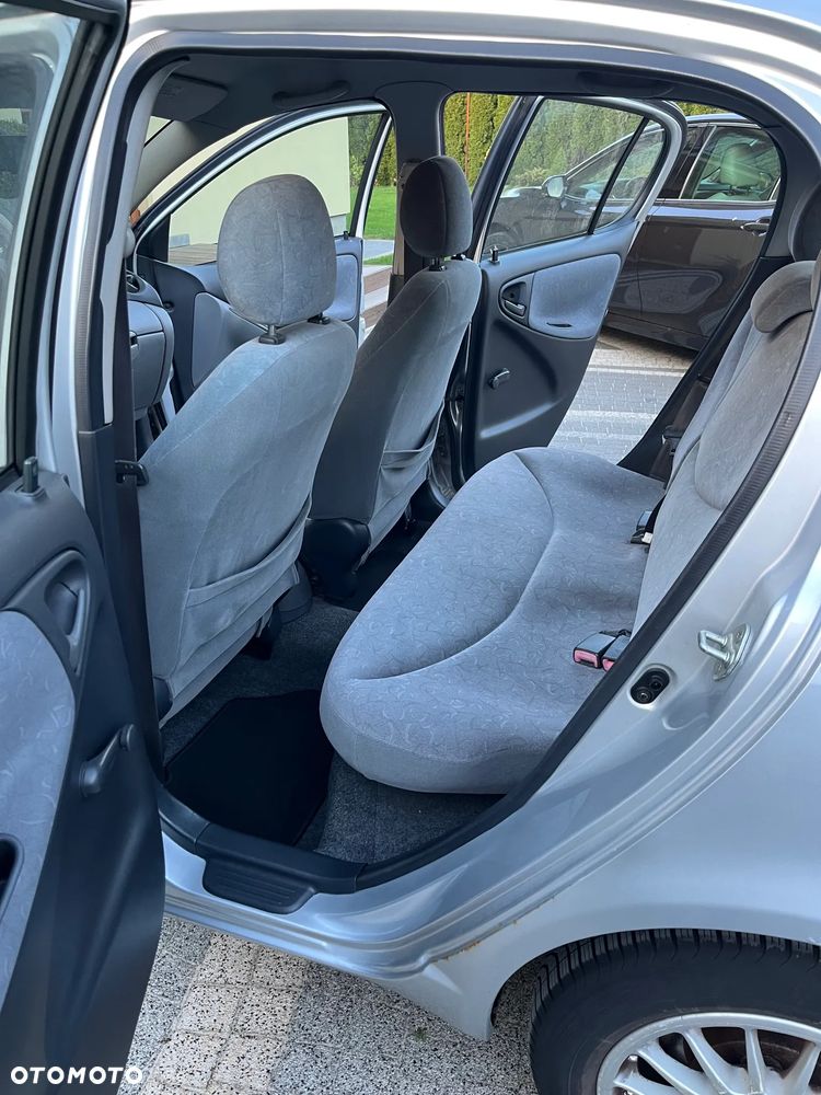 Toyota Yaris 1.3 Luna - 9