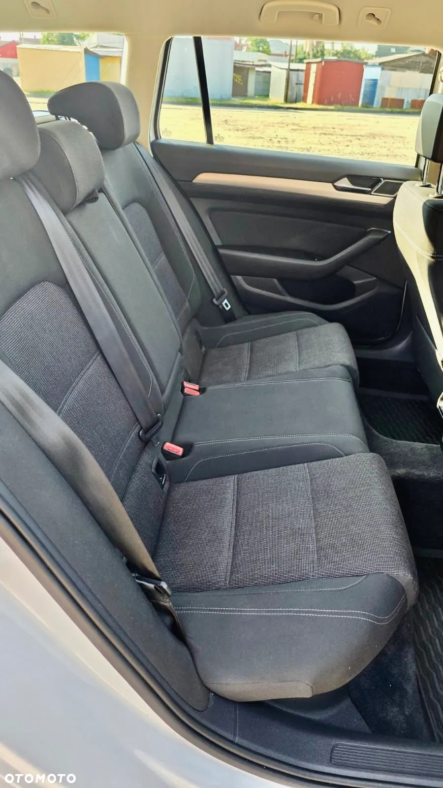 Volkswagen Passat 2.0 TDI BMT Comfortline - 17